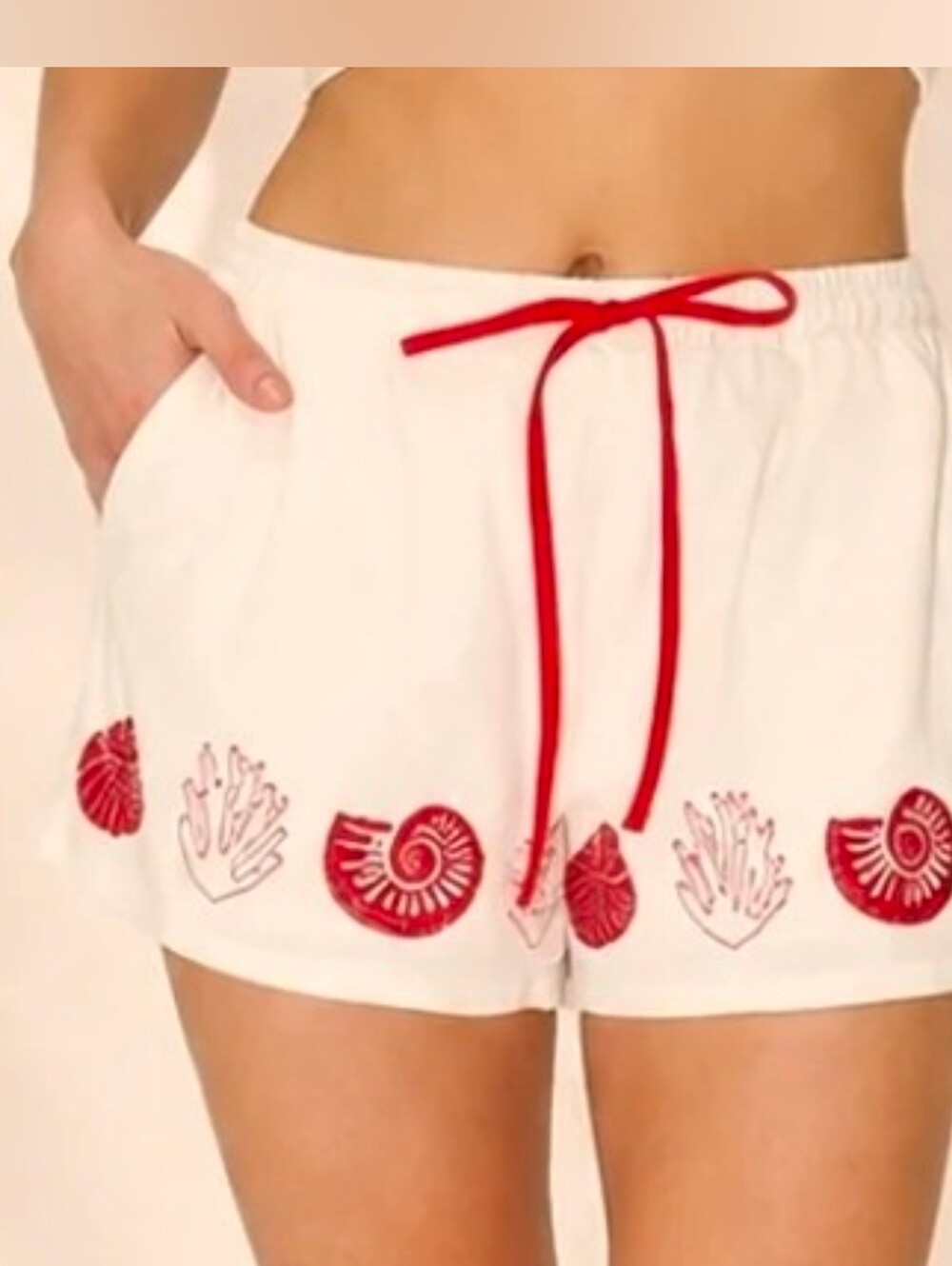 Bailey Rose Cream Linen Shorts with Red Shell Embroidery and Red Drawstring Sz M